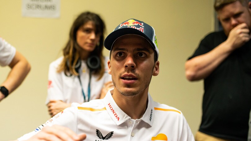 MotoGP Test Sepang, Mir sorride: "Sono veloce anche sul bagnato"