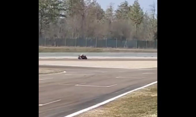 MotoGP-MotoE: da Sepang a Modena, l'infaticabile Pirro testa la Ducati V21L