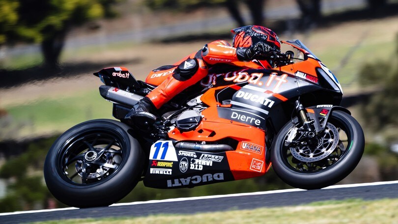 SSP, Test Phillip Island: Bulega e la Ducati dettano il passo nel Day 1