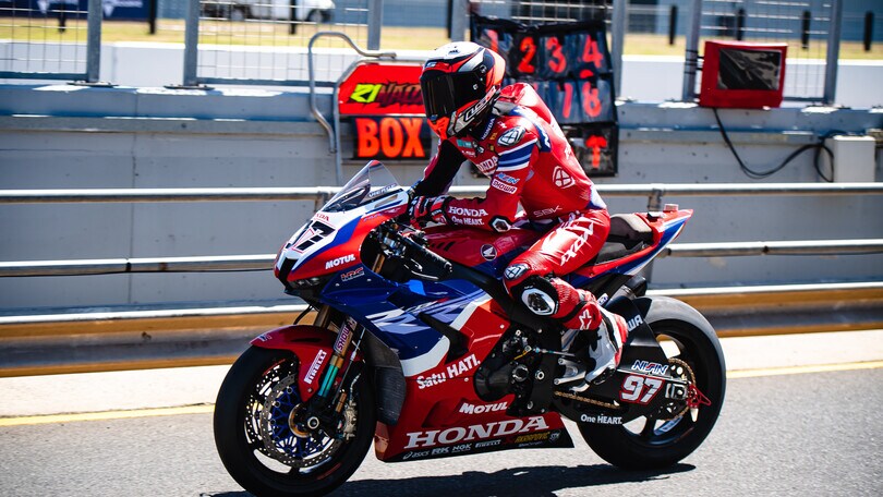 SBK Australia, secondo giorno di test, ecco le foto più belle