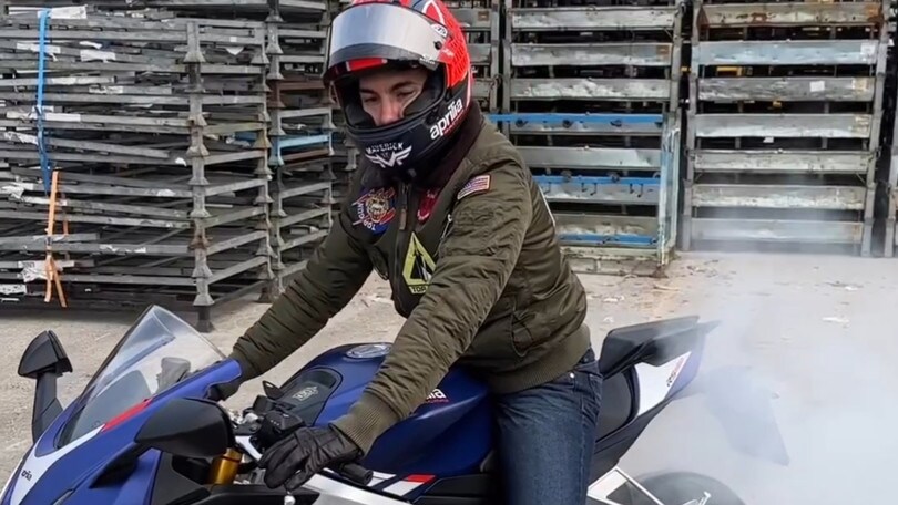 MotoGP, Vinales, che show! Ecco come fuma la sua Aprilia