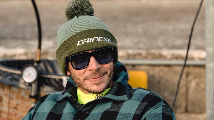 MotoGP, Valentino Rossi non perde il vizio: rieccolo in pista