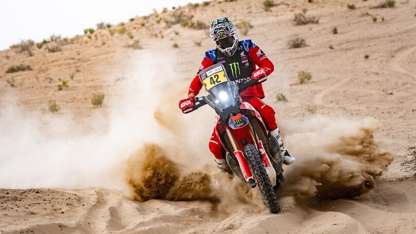Abu Dhabi Desert Challenge: Van Beveren riporta la Honda al successo