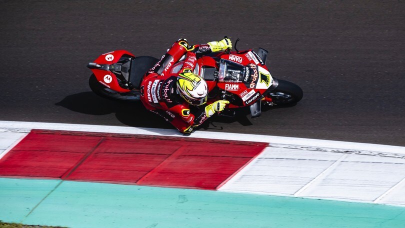 SBK Indonesia: Bautista si riscatta e trionfa in Gara 2, 4° Rinaldi