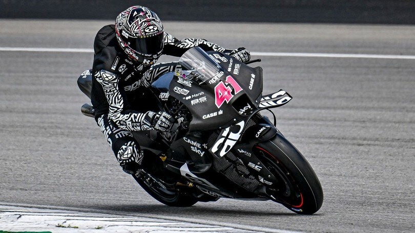 MotoGP: presentazione Aprilia Racing Team | VIDEO