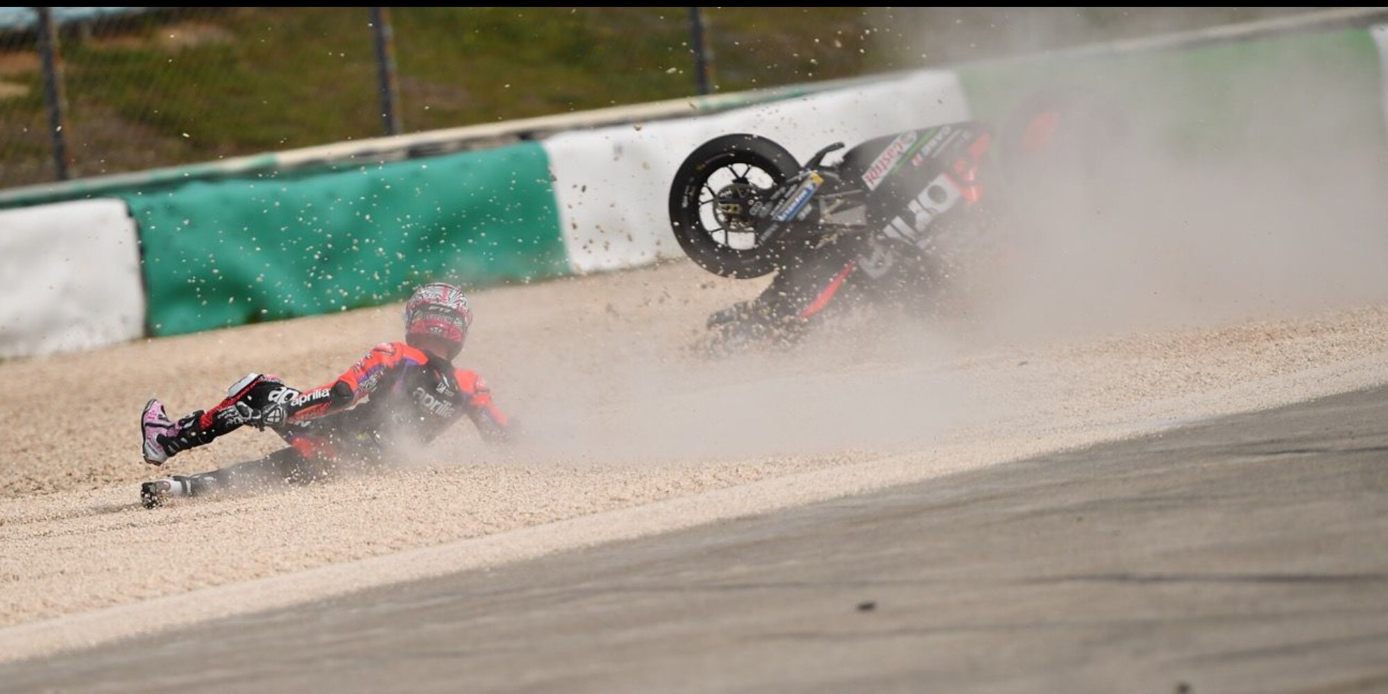 MotoGP Test Portimao, Espargaro inizia male: subito una caduta per Aleix