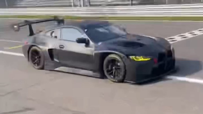 Valentino Rossi torna in pista a Monza