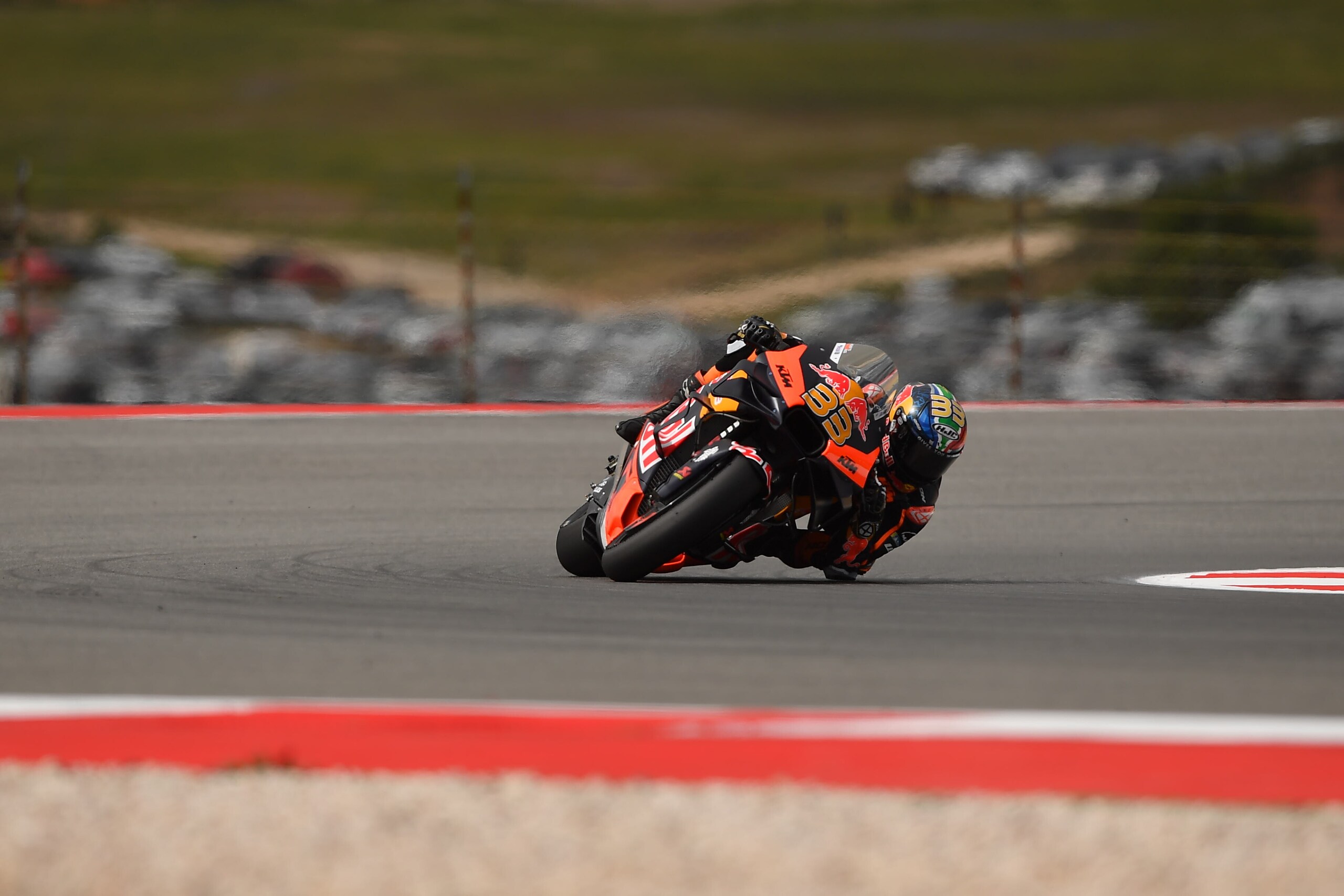 MotoGP Prove libere GP Portogallo: le foto più emozionanti
