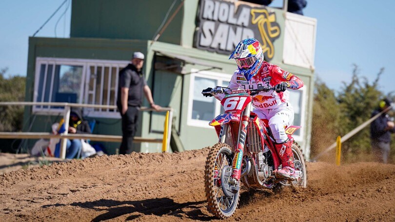 MXGP: Prado vola sulla sabbia sarda