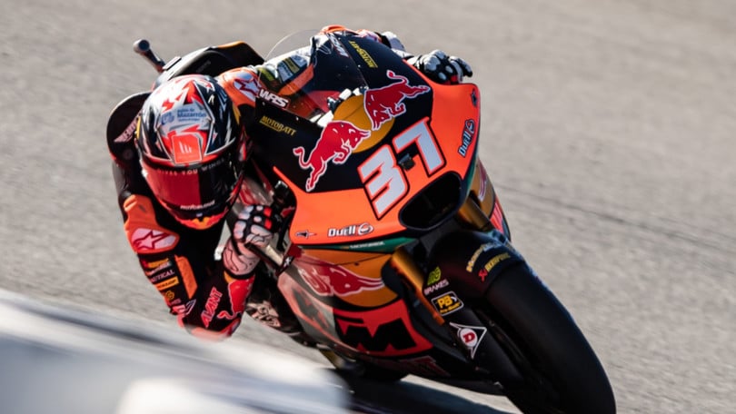 Gara Moto2: Acosta doma Canet a Portimao, Arbolino è 3°