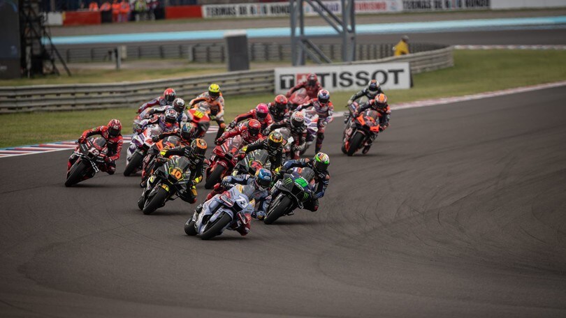 MotoGP: tutte le emozioni della Gara Sprint in foto