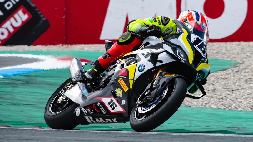 SBK: il team B-Max al via delle tappe europee con Gabriele Ruiu