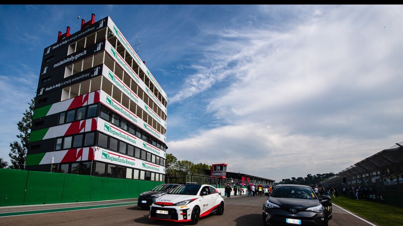 Imola, via libera ai matrimoni in autodromo: info e costi