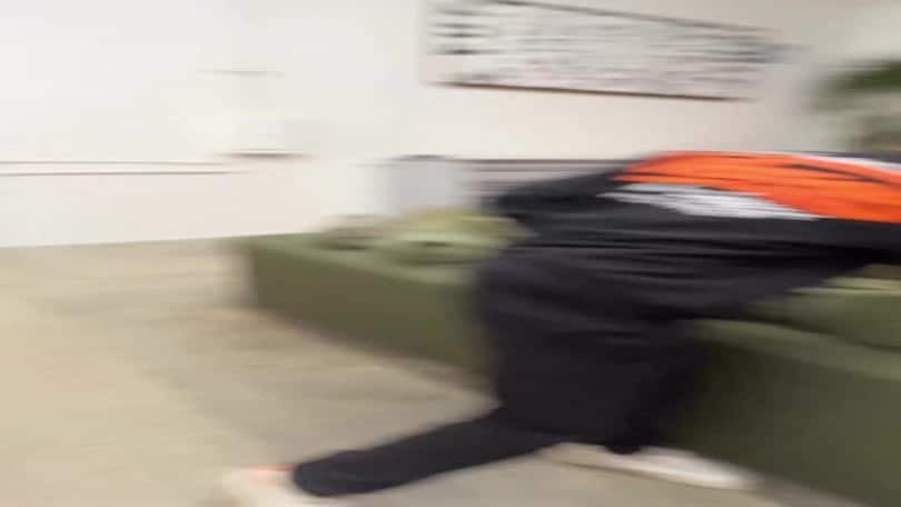 Come si entra in un'auto Nascar? Lo mostra Fabio Di Giannantonio