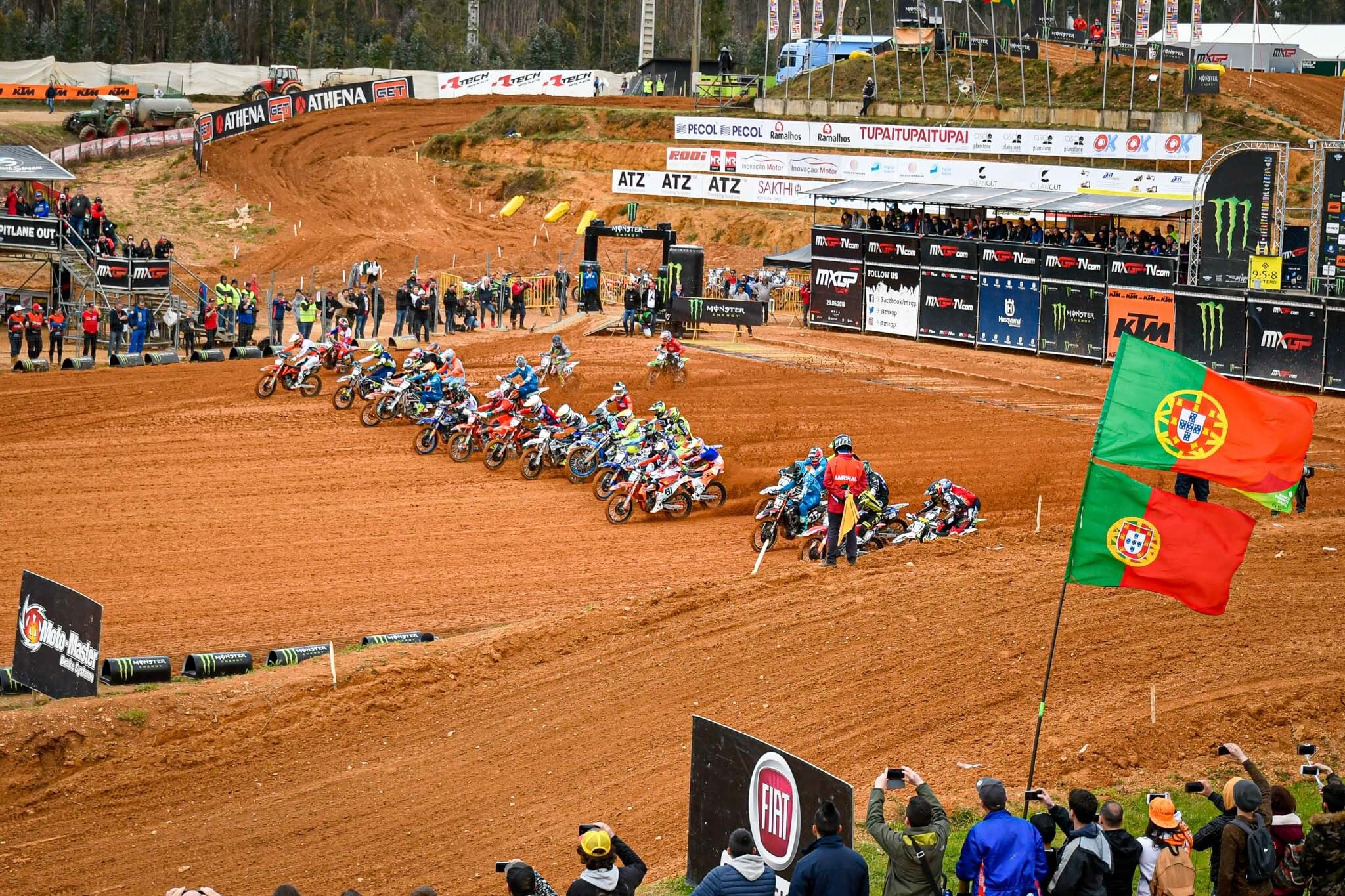Motocross: la MXGP fa tappa in Portogallo