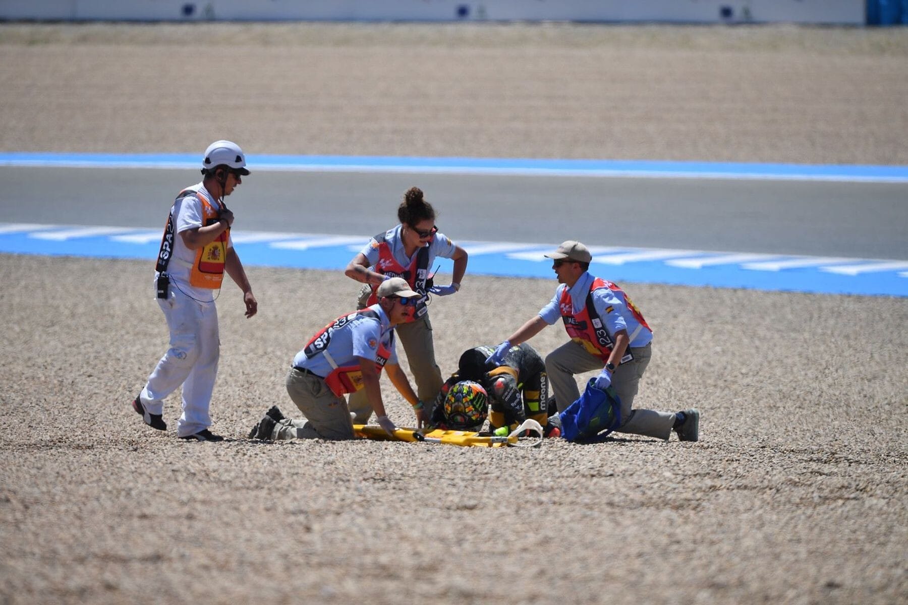 MotoGP Jerez, incidente al via della Sprint: le foto
