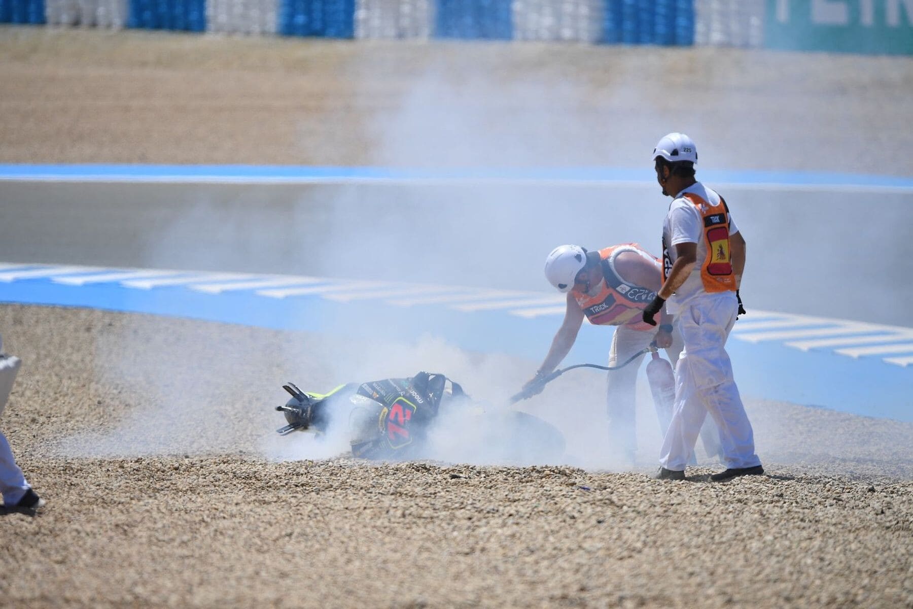 MotoGP Jerez, incidente al via della Sprint: le foto