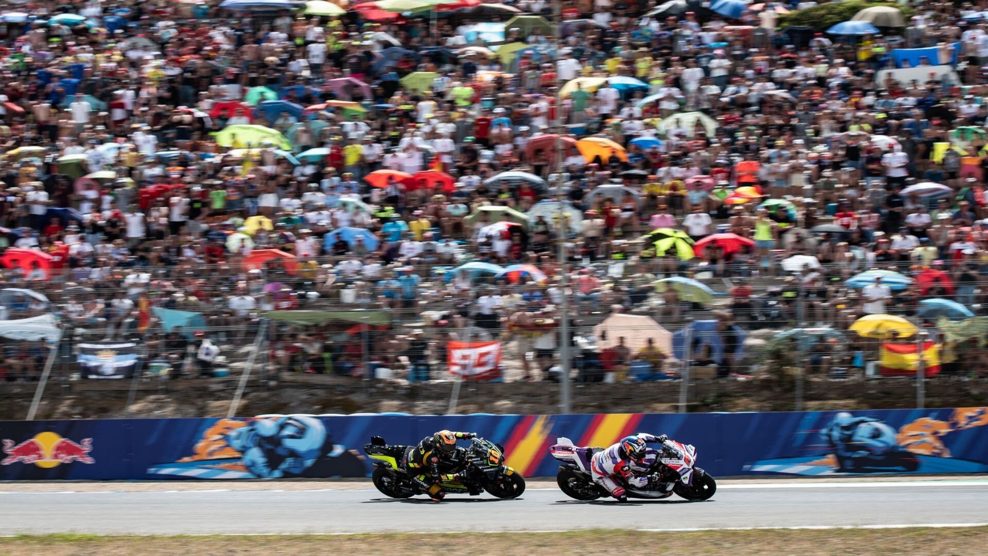 GP Spagna, le foto più clamorose della MotoGP di oggi