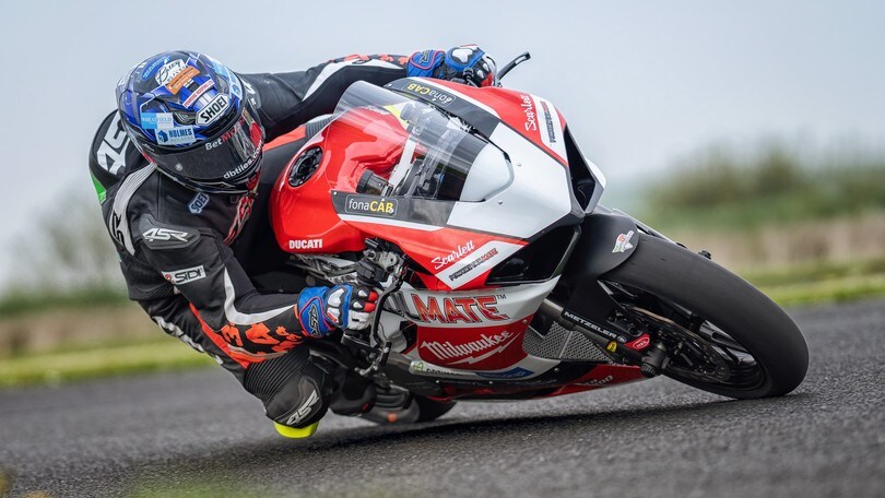 La Ducati Panigale V2 debutterà nelle Road Races alla North West 200