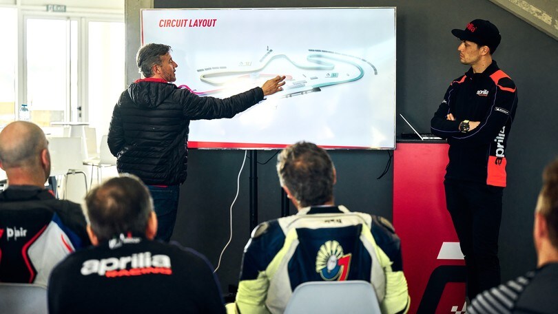 Aprilia: a Misano con Max Biaggi e i piloti MotoGP