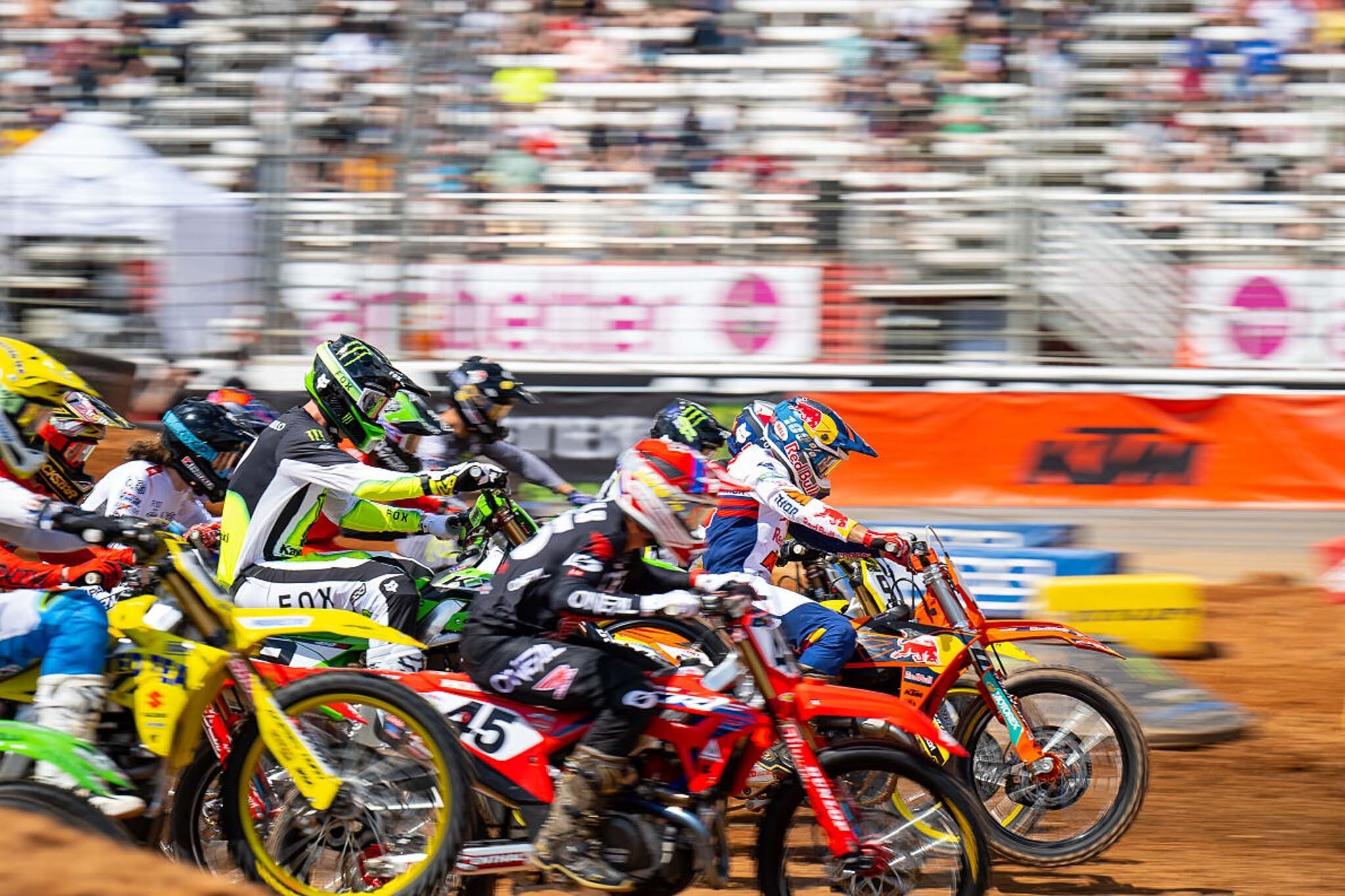 Supercross: Webb, Barcia e Anderson fuori