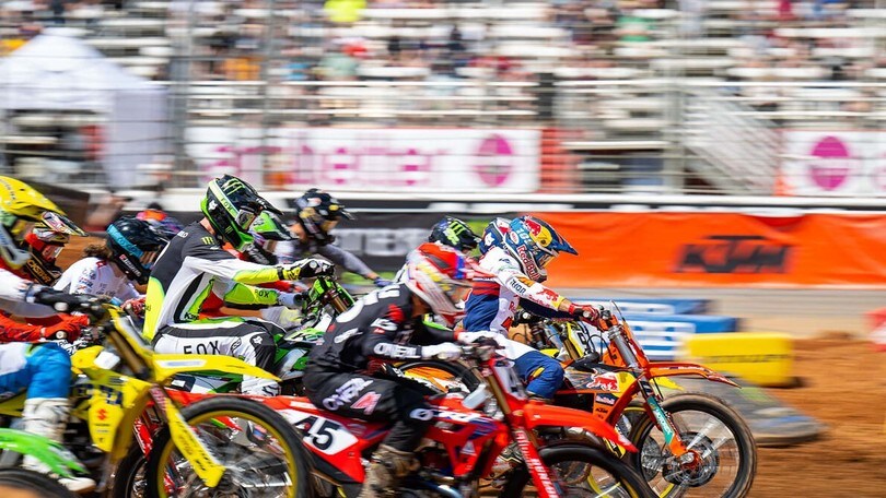 Supercross: Webb, Barcia e Anderson fuori