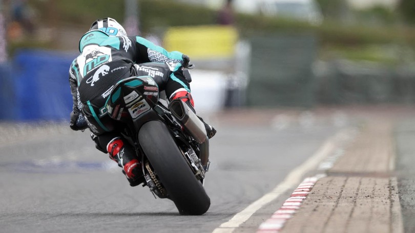 NW200: Michael Dunlop grande protagonista nelle prime prove