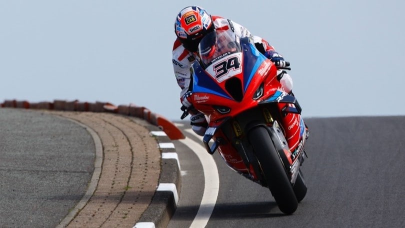 NW200: Seeley il più veloce tra le SBK, paura per Johnston in SSP