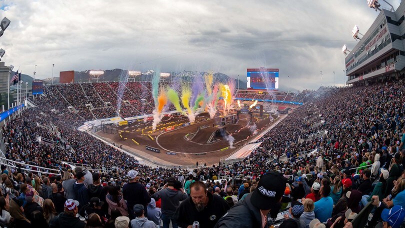 250SX East/West Showdown: è ancora Jett show