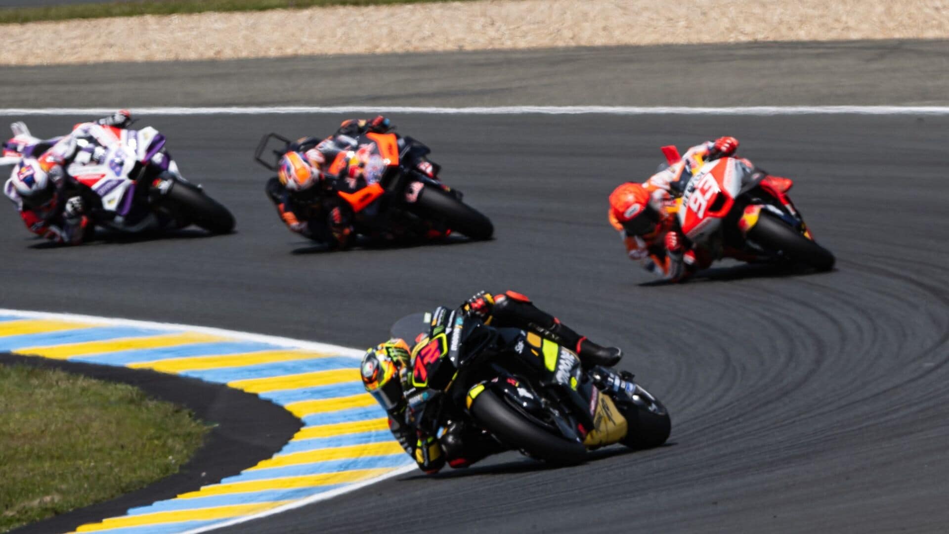 GP Francia, le foto più clamorose della MotoGP di oggi