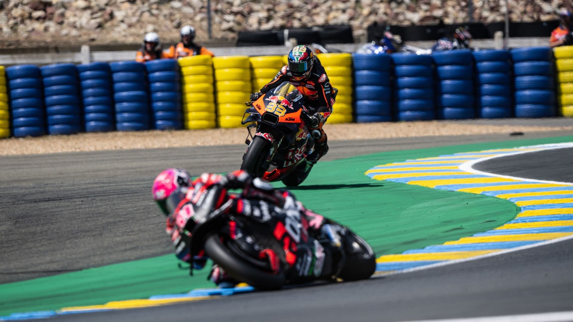 GP Francia, le foto più clamorose della MotoGP di oggi