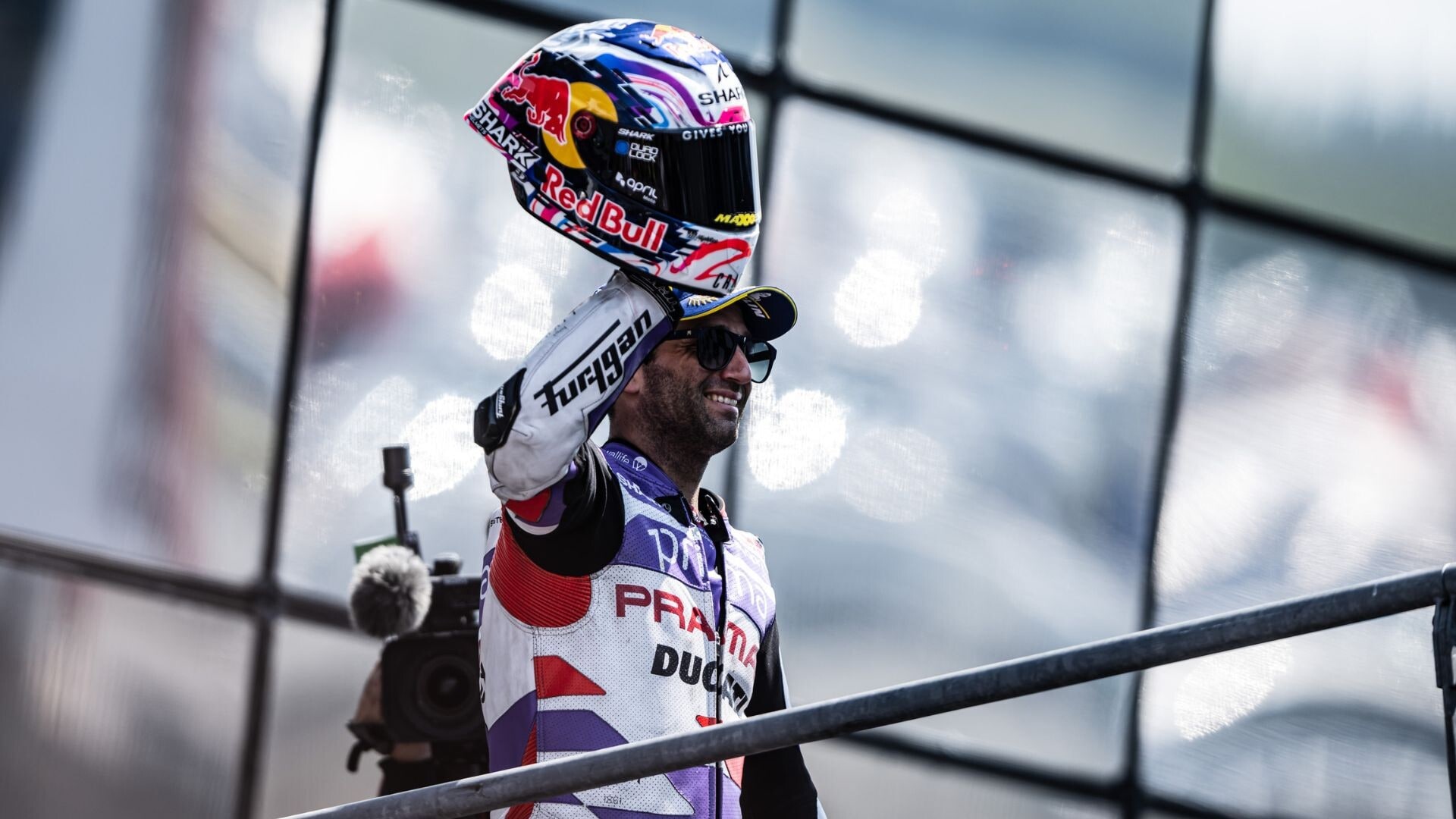 GP Francia, le foto più clamorose della MotoGP di oggi