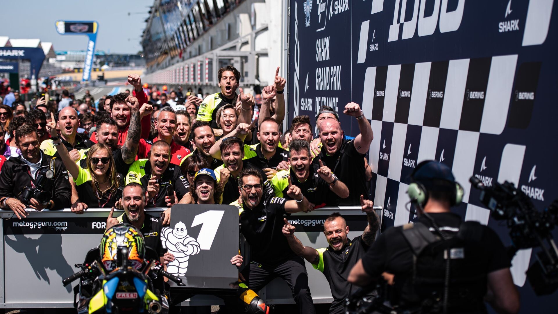 GP Francia, le foto più clamorose della MotoGP di oggi