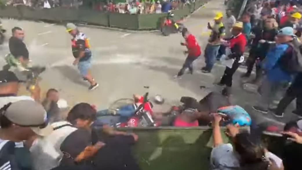 Tragedia durante una gara in Colombia: pilota investe il pubblico