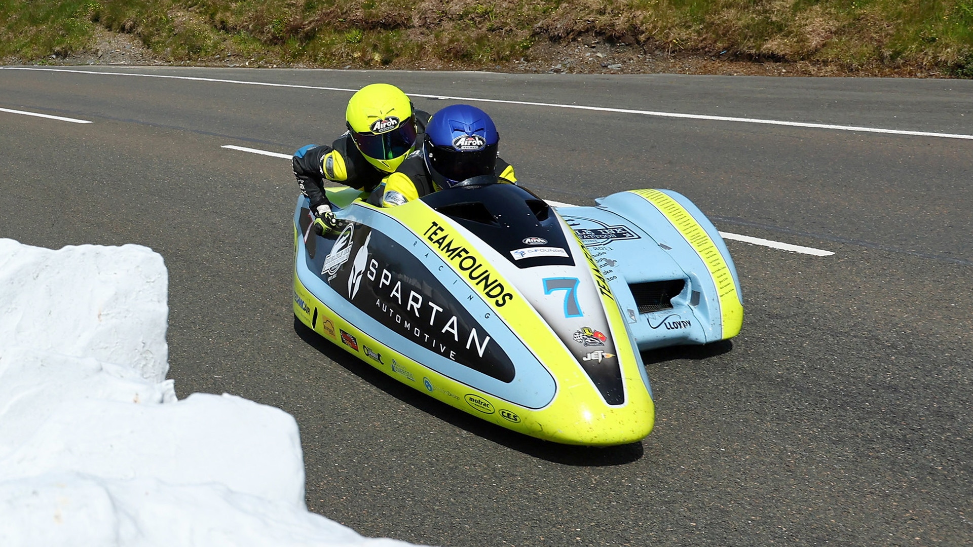 Clamoroso al TT: arriva una squalifica per doping tra i Sidecar