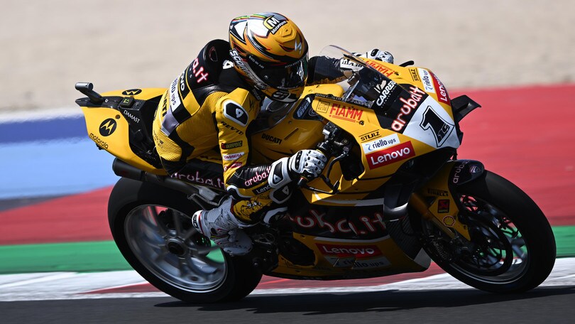 SBK Misano: Alvaro Bautista respinge i paragoni con Max Verstappen