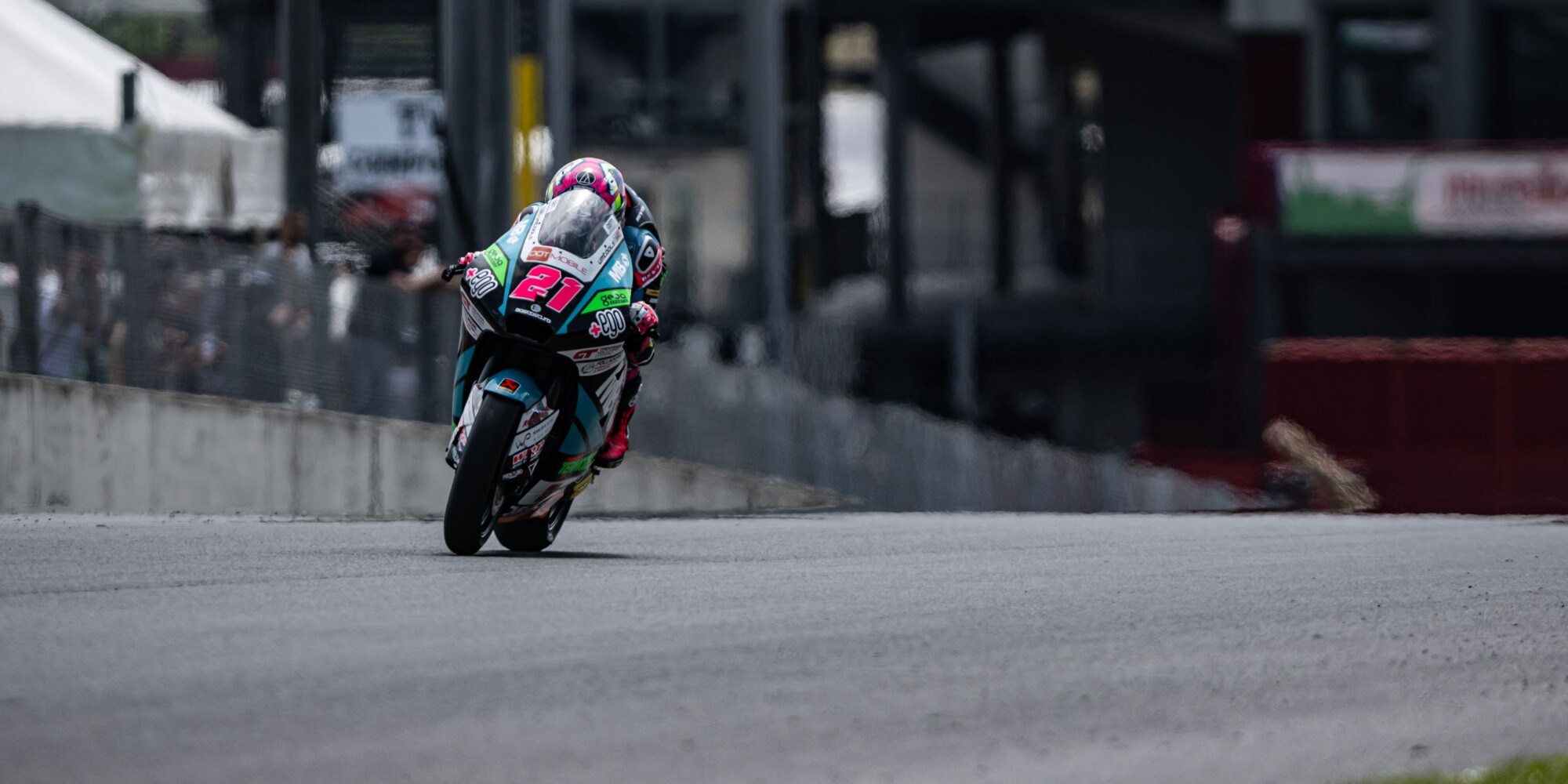 Moto2, Lopez: “Per superare oggi servono specchietti e frecce”