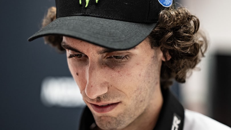 MotoGP: Alex Rins è tornato in Spagna, in attesa del secondo intervento