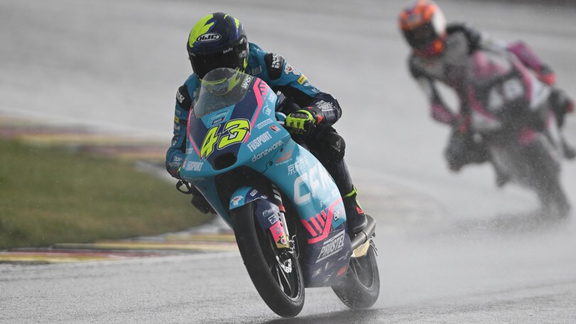 Moto3, Artigas il più veloce sotto la pioggia al Sachsenring nelle fp3