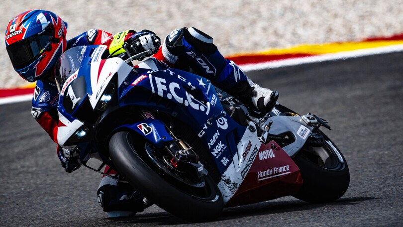 EWC 24h Spa, 6^ ora: FCC TSR Honda in controllo, Louit Moto33 primi in Stock