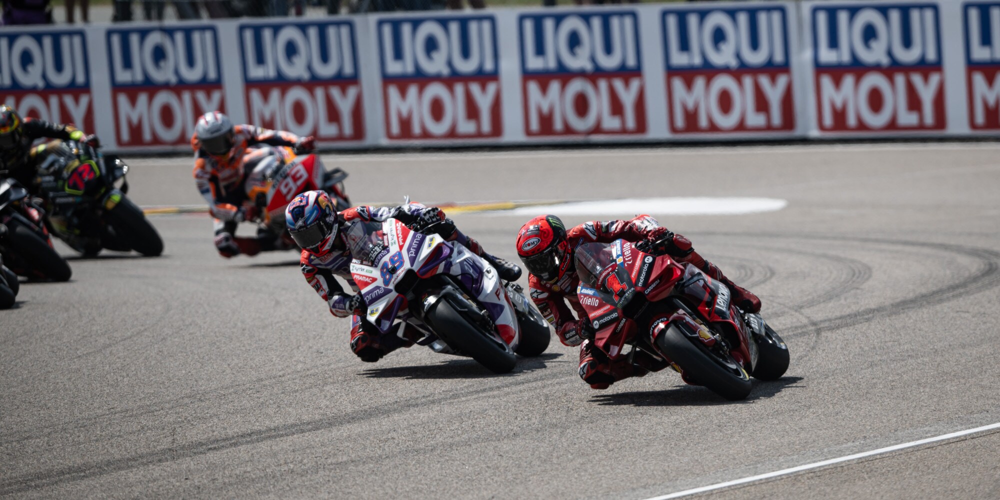 MotoGP: cambio di format soltanto nel 2024