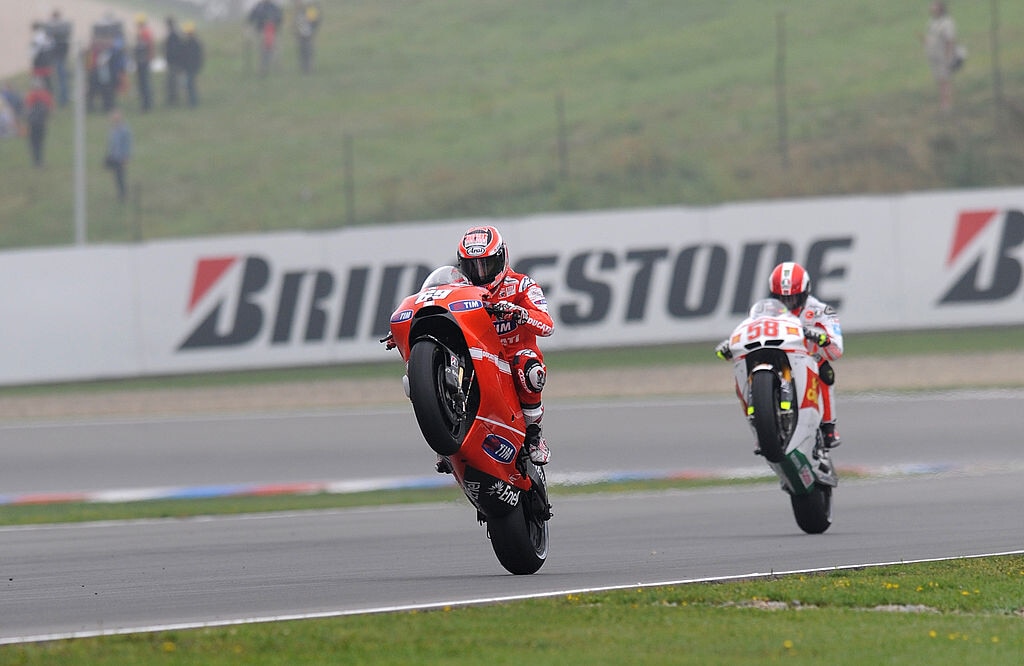 WheelieWednesday: le 10 impennate più belle in MotoGP