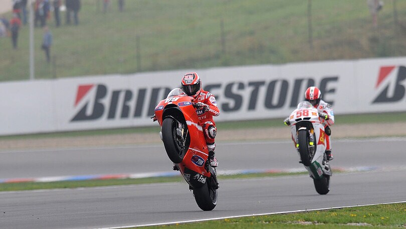 WheelieWednesday: le 10 impennate più belle in MotoGP