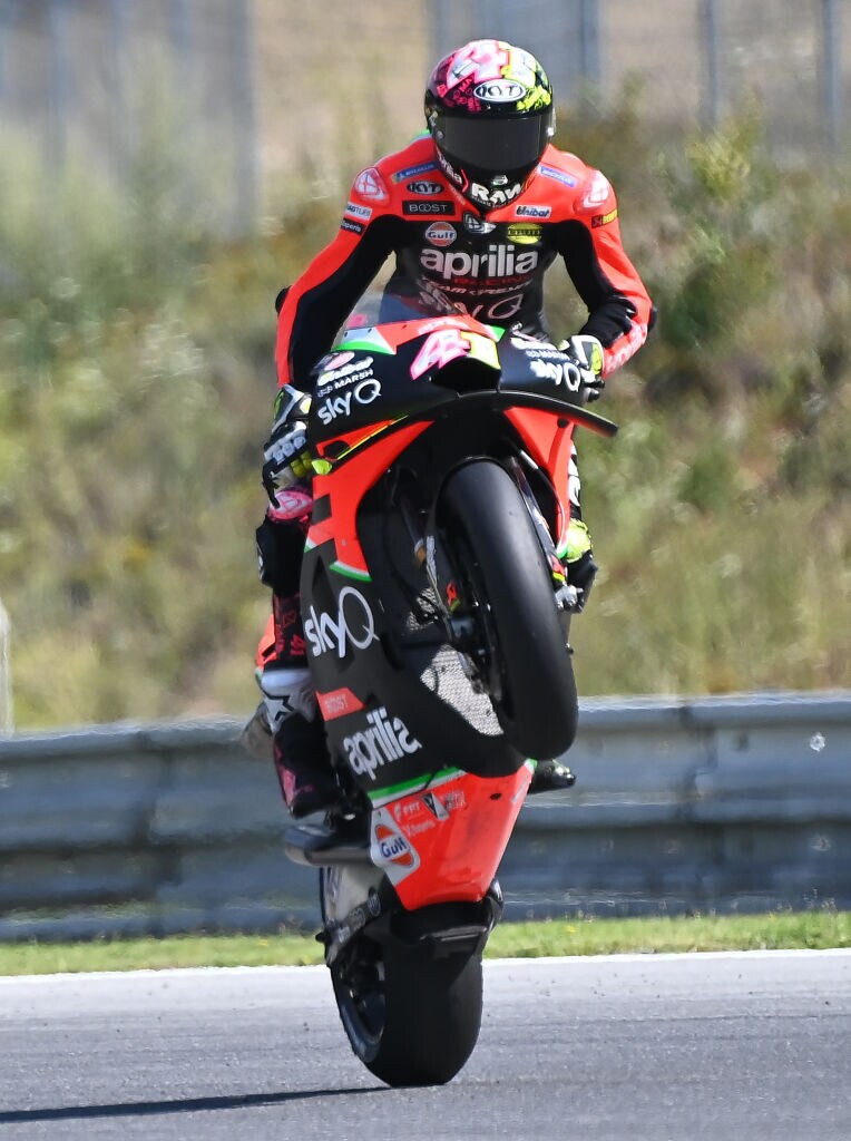 WheelieWednesday: le 10 impennate più belle in MotoGP