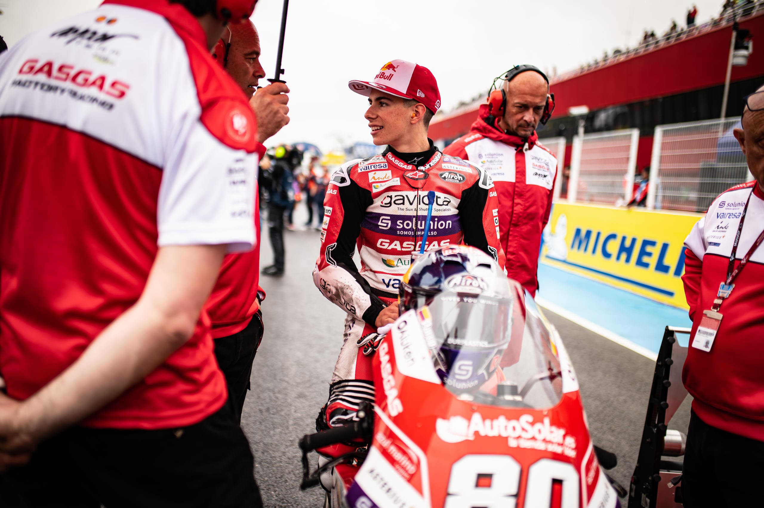 Moto3, David Alonso da ragazzo tranquillo a… gladiatore (in pista)