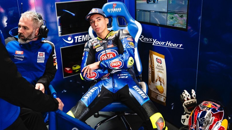 SBK Donington, Razgatlioglu: "Io e Rea abbiamo fame di vittoria, Bautista non rischierà"