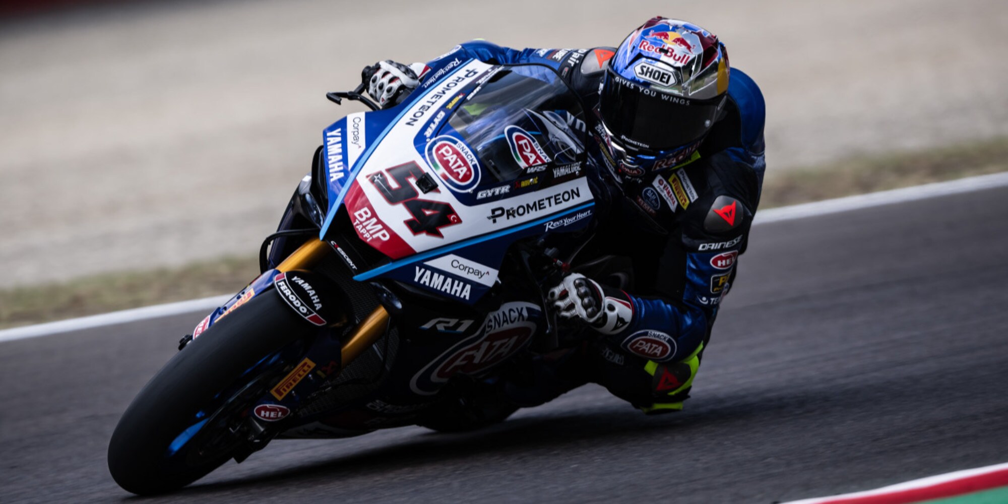 SBK Imola: capolavoro Razgatlioglu nella Superpole Race, terzo Locatelli