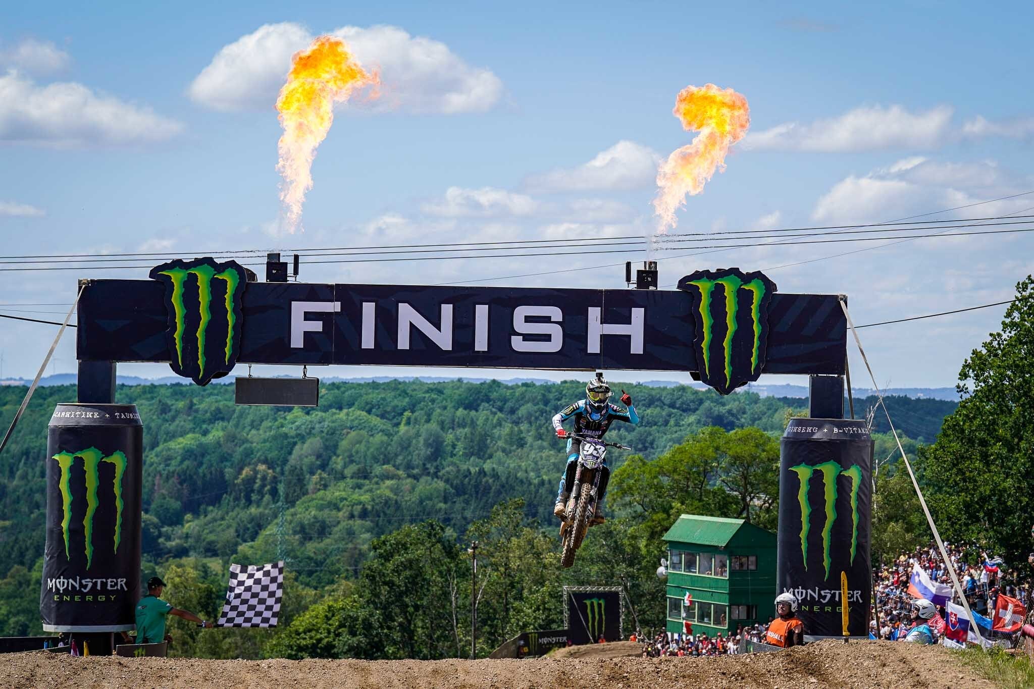 Scintille in MX2: vince Geerts, Adamo fatto fuori da Elzinga