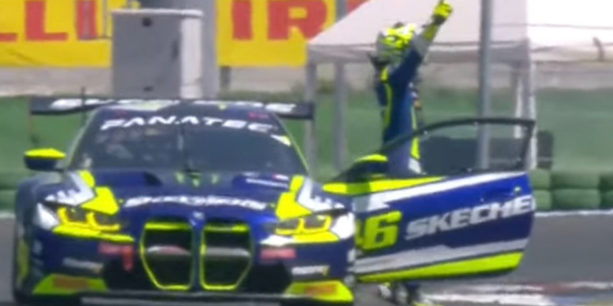 Valentino Rossi è tornato a vincere! Gara 2 a Misano è sua