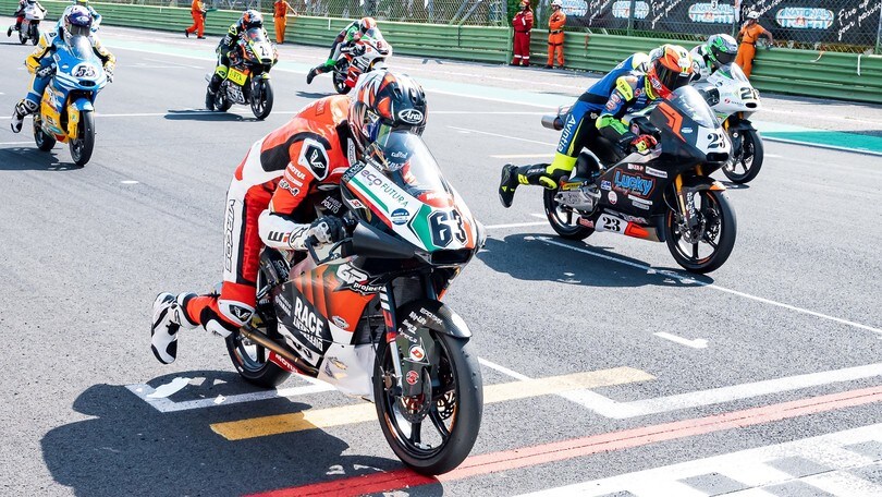 CIV Moto3: Perez Selfa punta all'allungo a Misano, ma occhio alle wild card